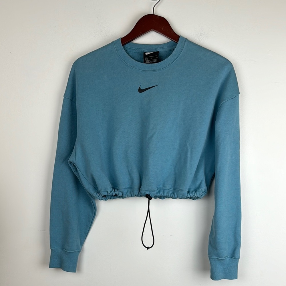 Nike Swoosh Crew Sweatshirt in Cerulea  Women's Blue Cropped Sz M - Picture 2 of 8